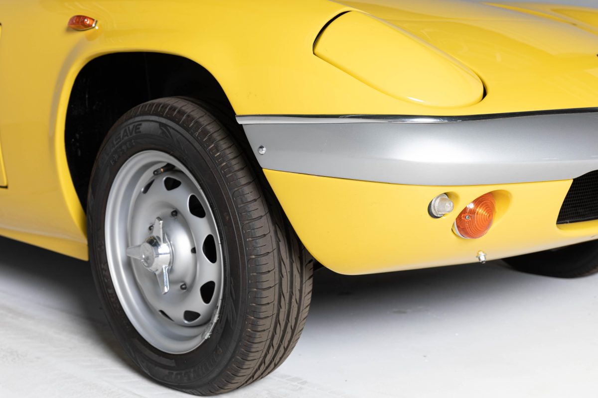 1969 Lotus Elan S4 FHC | 株式会社BINGO