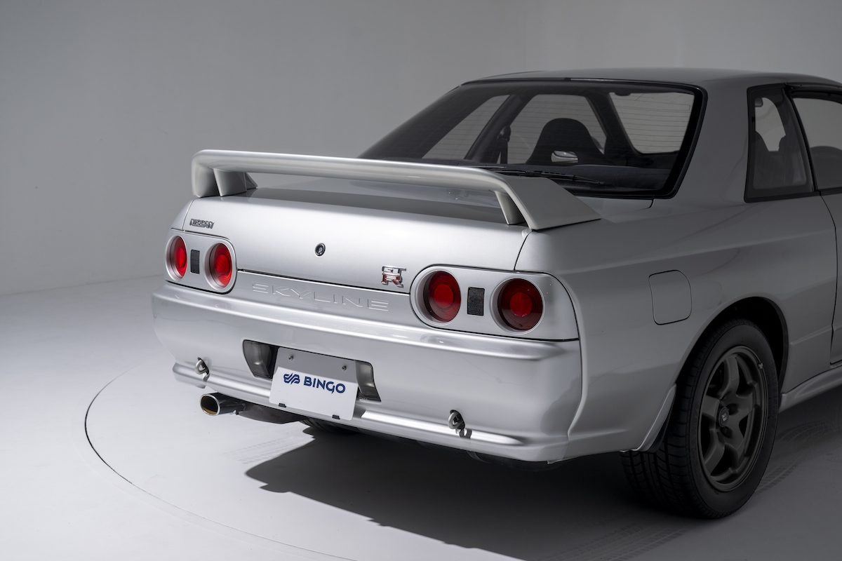 R32 silver 14