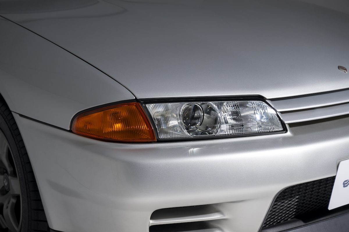 R32 silver 29