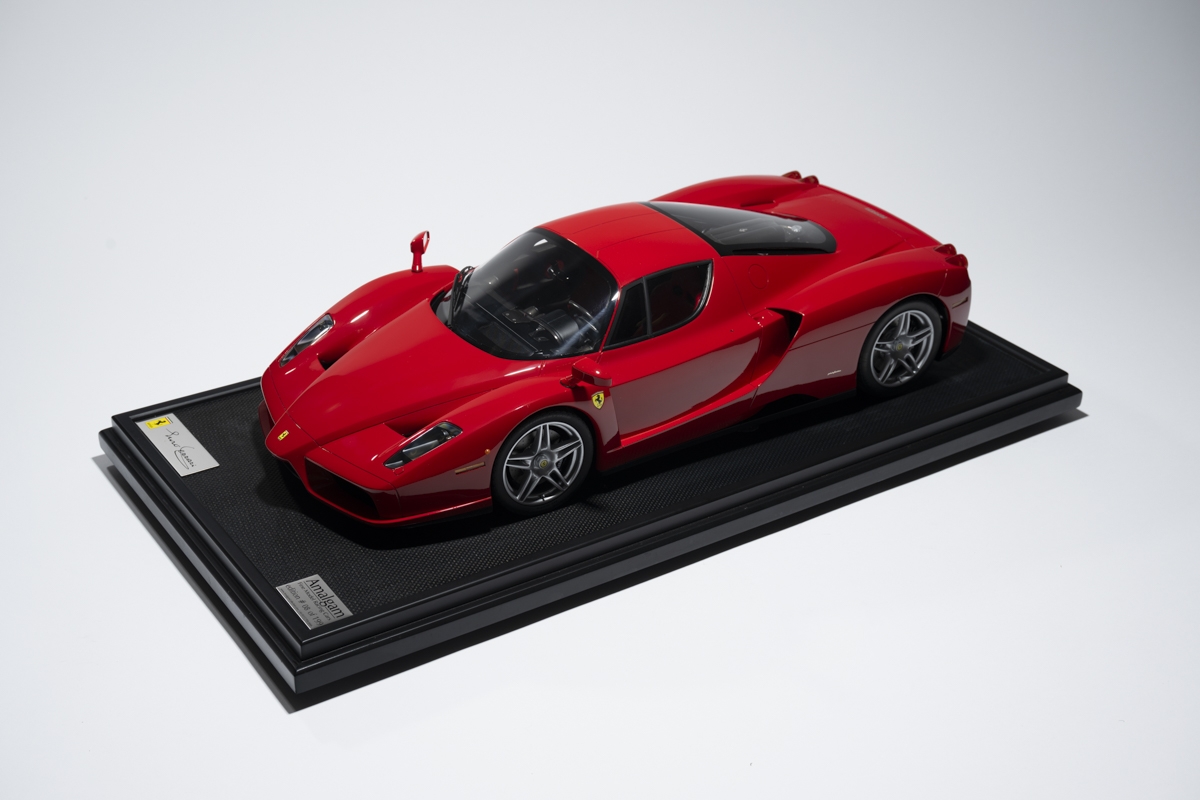 Ferrari Enzo by Amalgam Collection - 1:8 scale replica [No. 08/199]