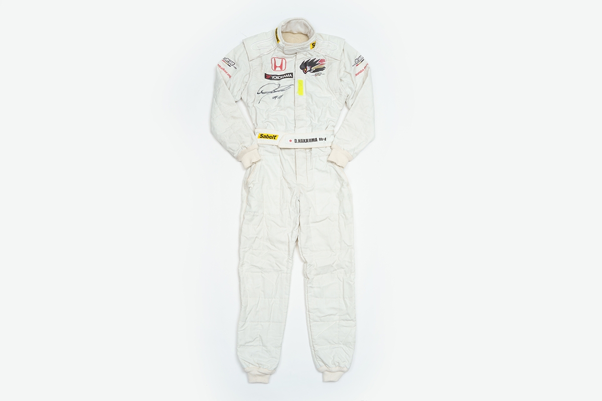 TEAM Red Bull  MUGEN
2017 SUPER GT / GT500
Daisuke Nakajima / Suit