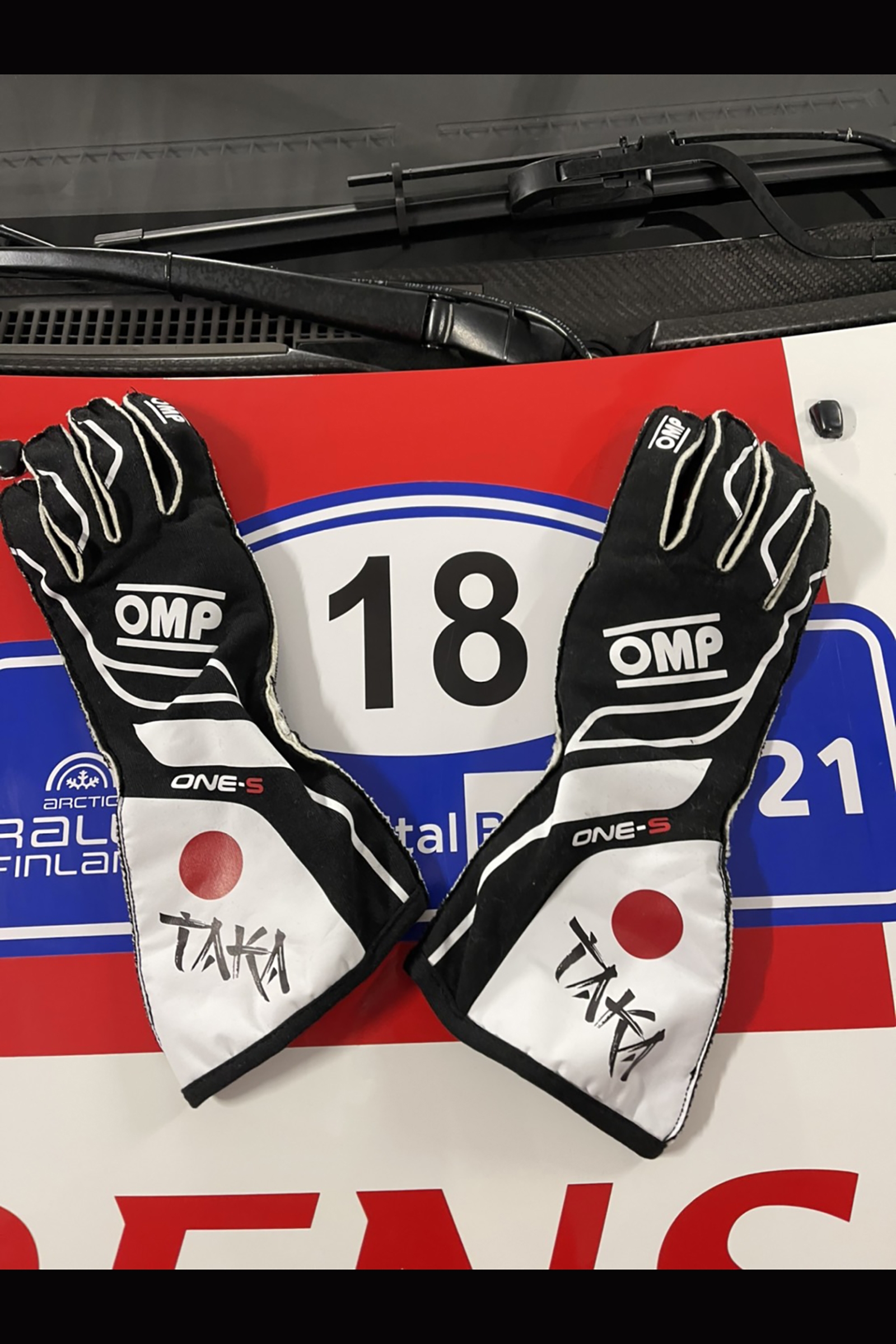 Takamoto Katsuta
2021 WRC
Gloves