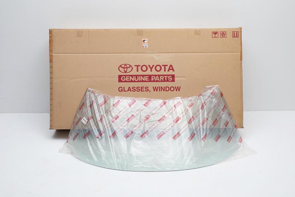 Windshield for TOYOTA 2000GT | BINGO Co.,Ltd.